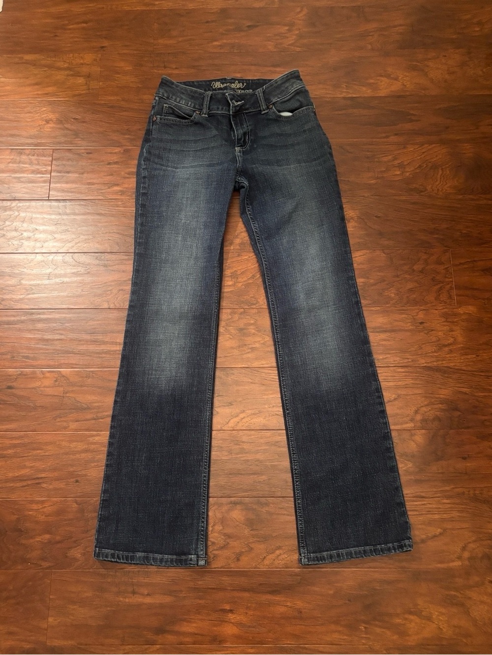 Wrangler Women's Medium Wash Bootcut Jeans